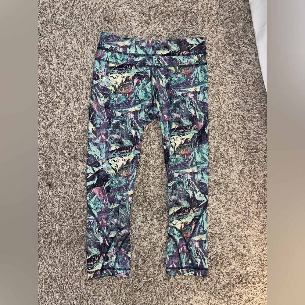 Lululemon cropped leggings